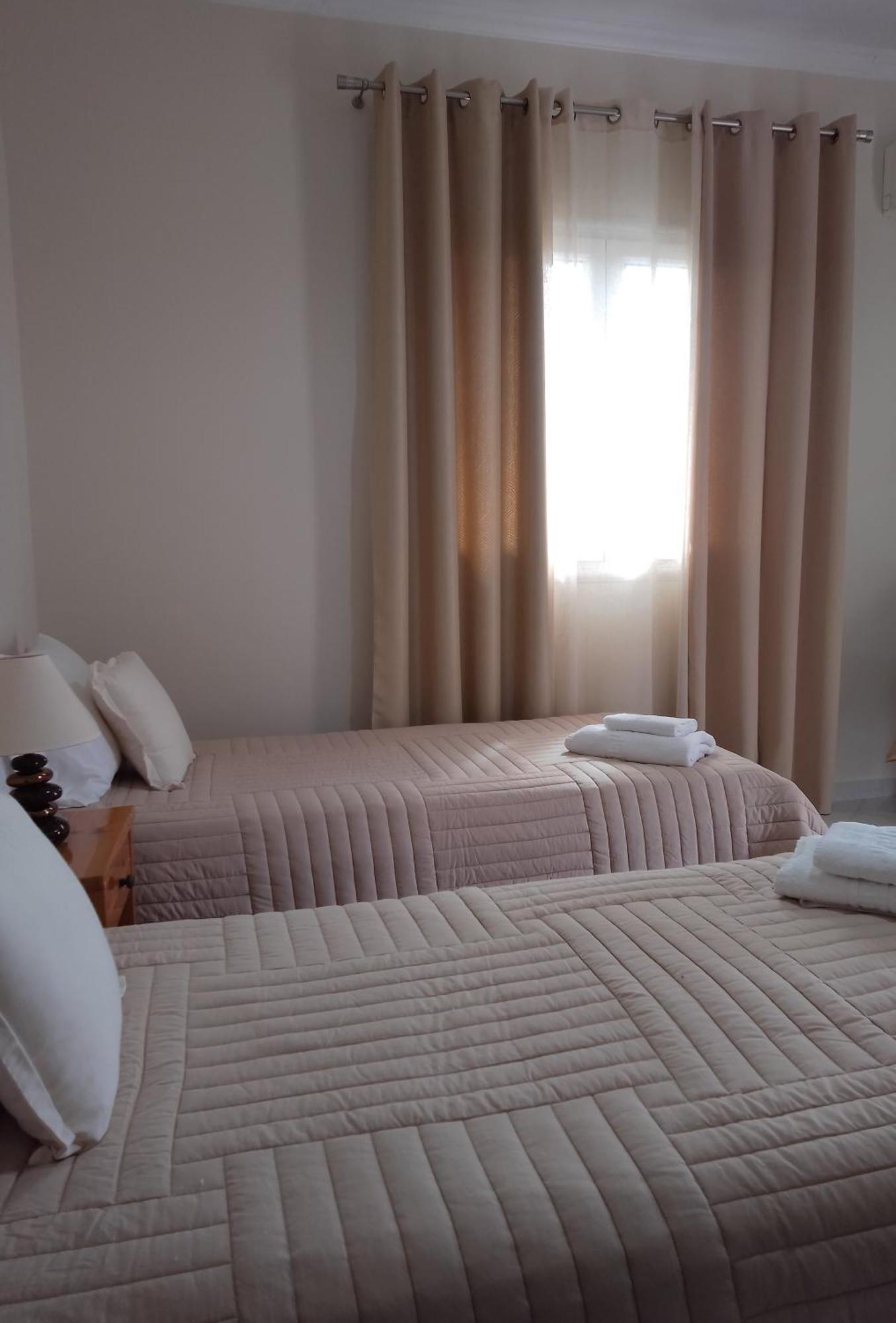 Vicky'S Guesthouse Kavos Bagian luar foto