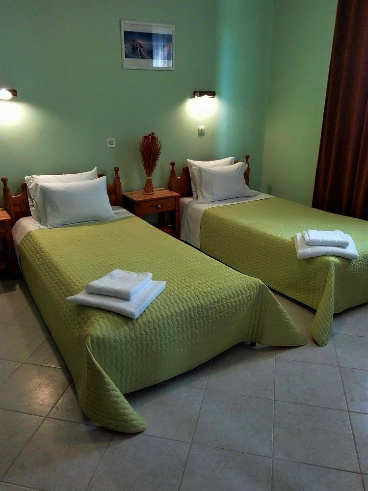 Vicky'S Guesthouse Kavos Bagian luar foto