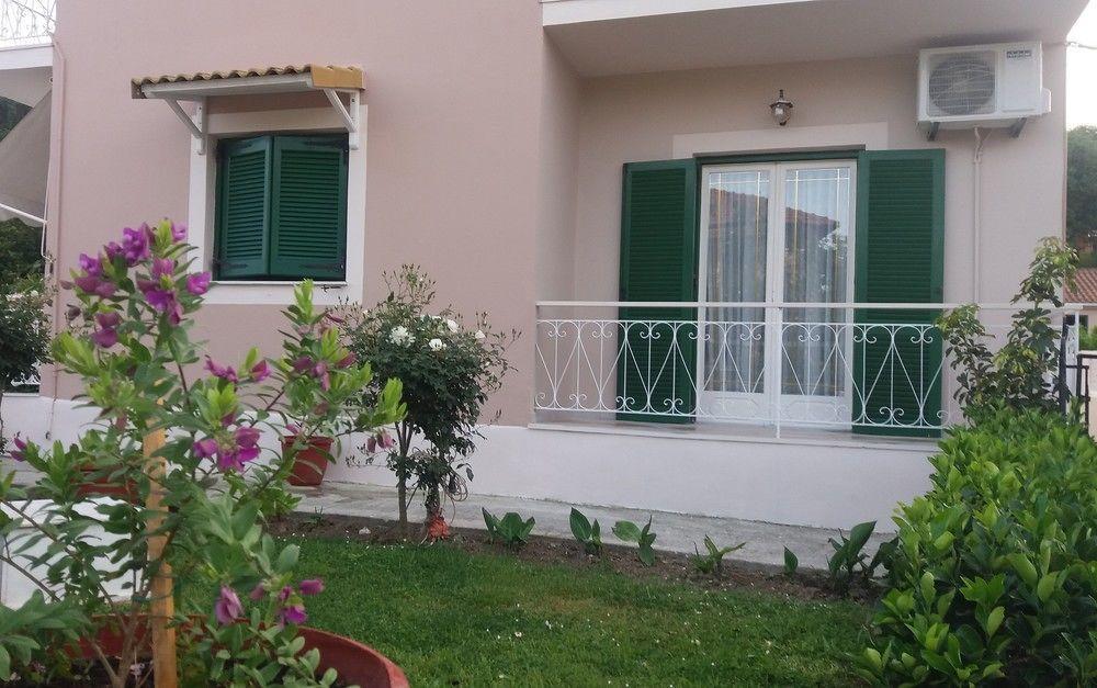 Vicky'S Guesthouse Kavos Bagian luar foto